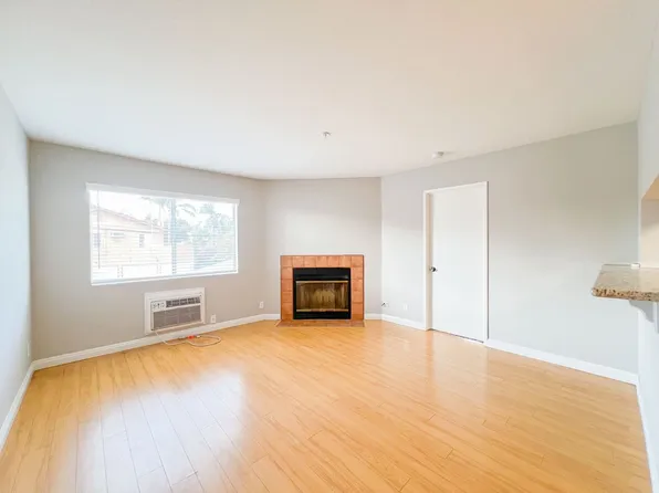MH, 10711-10727 Walnut St #10719, Los Alamitos, CA 90720