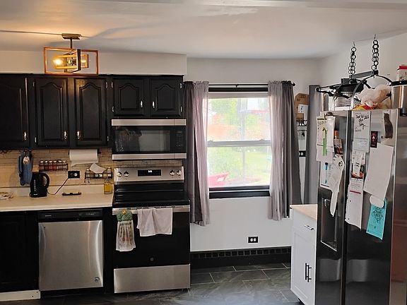 5th image of 234 N Butterfield Rd