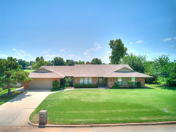 2nd image of 13241 Saint Andrews Dr
