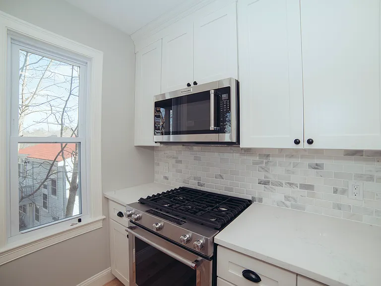 Duffley Ct — Photo 20