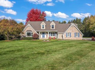 N67W29436 Richter Rd, Hartland, WI 53029