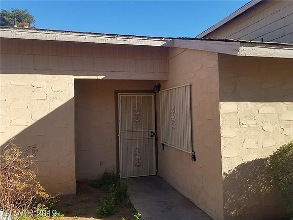 3rd image of 5205 Gray Ln APT B