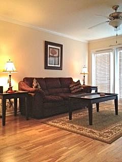 4th image of 2421 Beachview Dr APT A18