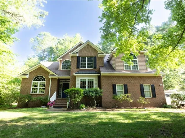 412 Yorkville Rd, Yorktown, VA 23692