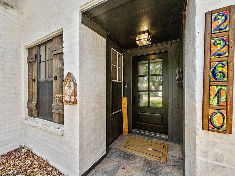 22610 Coriander Dr — Photo 6