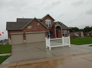 901 Mule Creek Dr, Wentzville, MO 63385