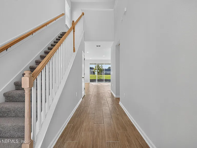 269 Bluegrass Way — Photo 8