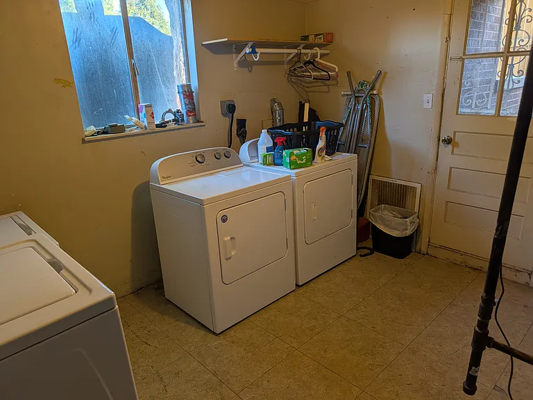 2110 King St — Photo 10