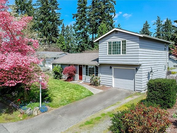 2nd image of 12315 108th Avenue Ct E