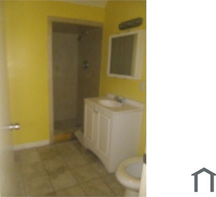 5th image of 900 S 18th St Floor 1
