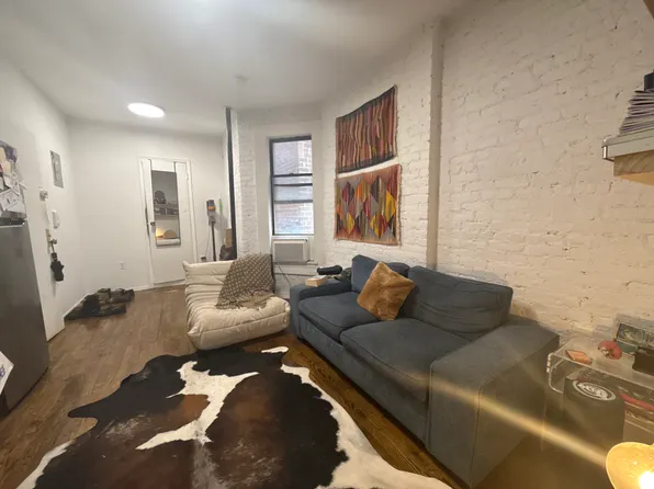 273 East Tenth Street image 1 of 4
