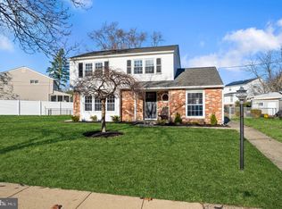 1294 W Trace Dr, Glendora, NJ 08029