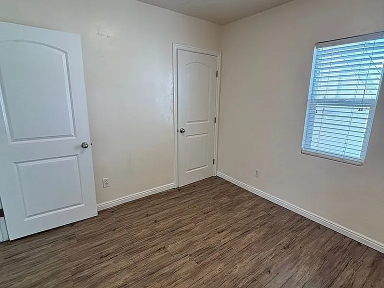 303 N 100 W #B — Photo 11