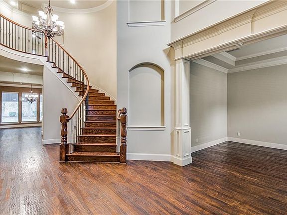 5th image of 1504 Stoneoak Dr