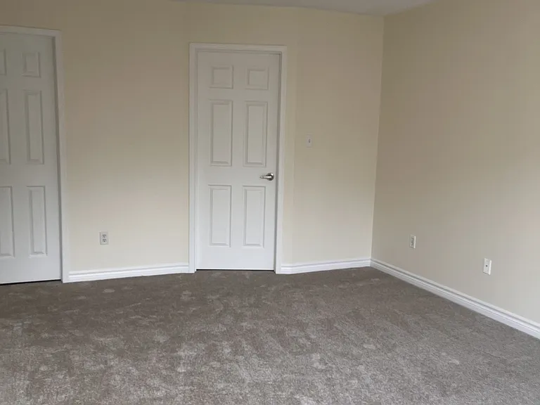 490 Veterans Dr #9 — Photo 11