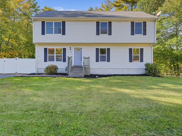 305 Wren St, Taunton, MA 02780