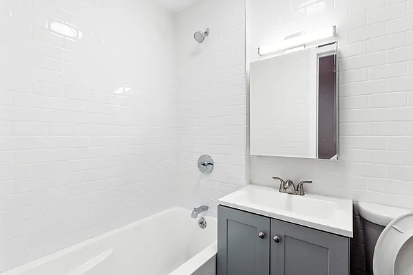 Rented by Freestone Property Group | media 12