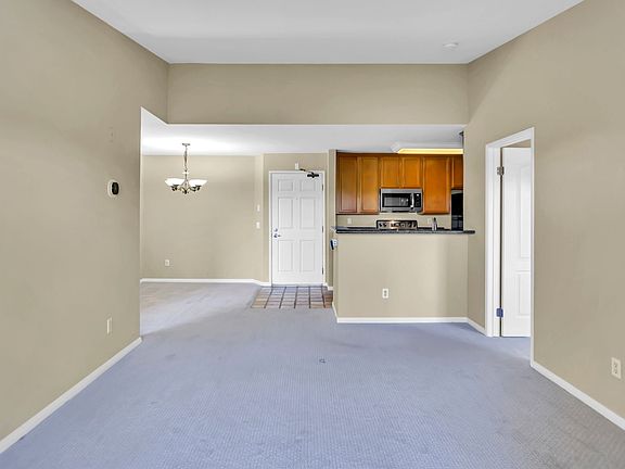 4th image of 7130 Shoreline Dr #1309