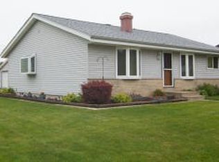 2115 Broadleaf Dr, Racine, WI 53402