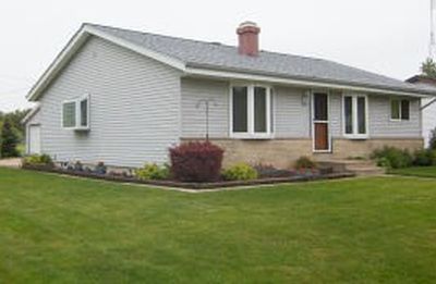2115 Broadleaf Dr, Racine, WI, 53402