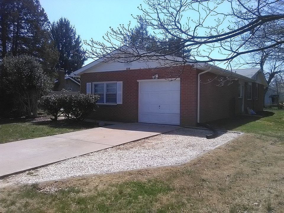 1st image of 128 Spruceglen Dr