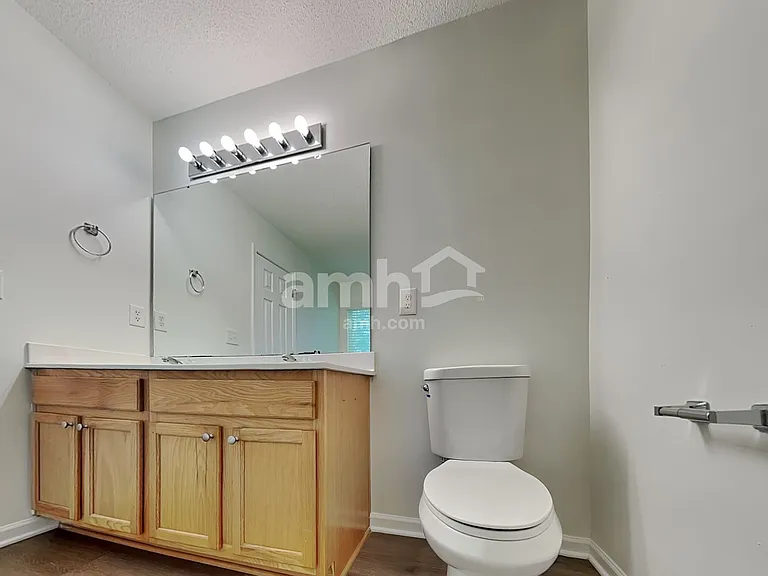 37 Valleyfield Dr — Photo 10