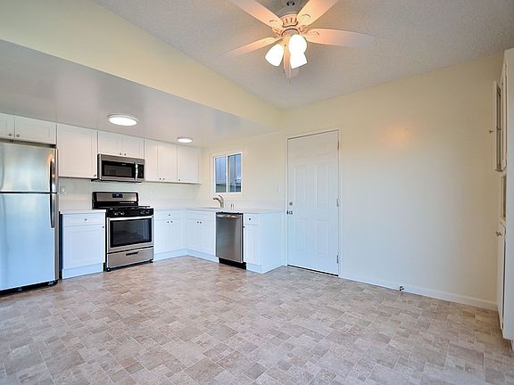 5th image of 1530 Manhattan Beach Blvd #A