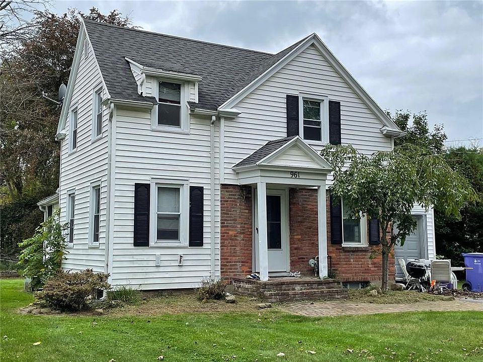 1st image of 961 Gaywood Ln