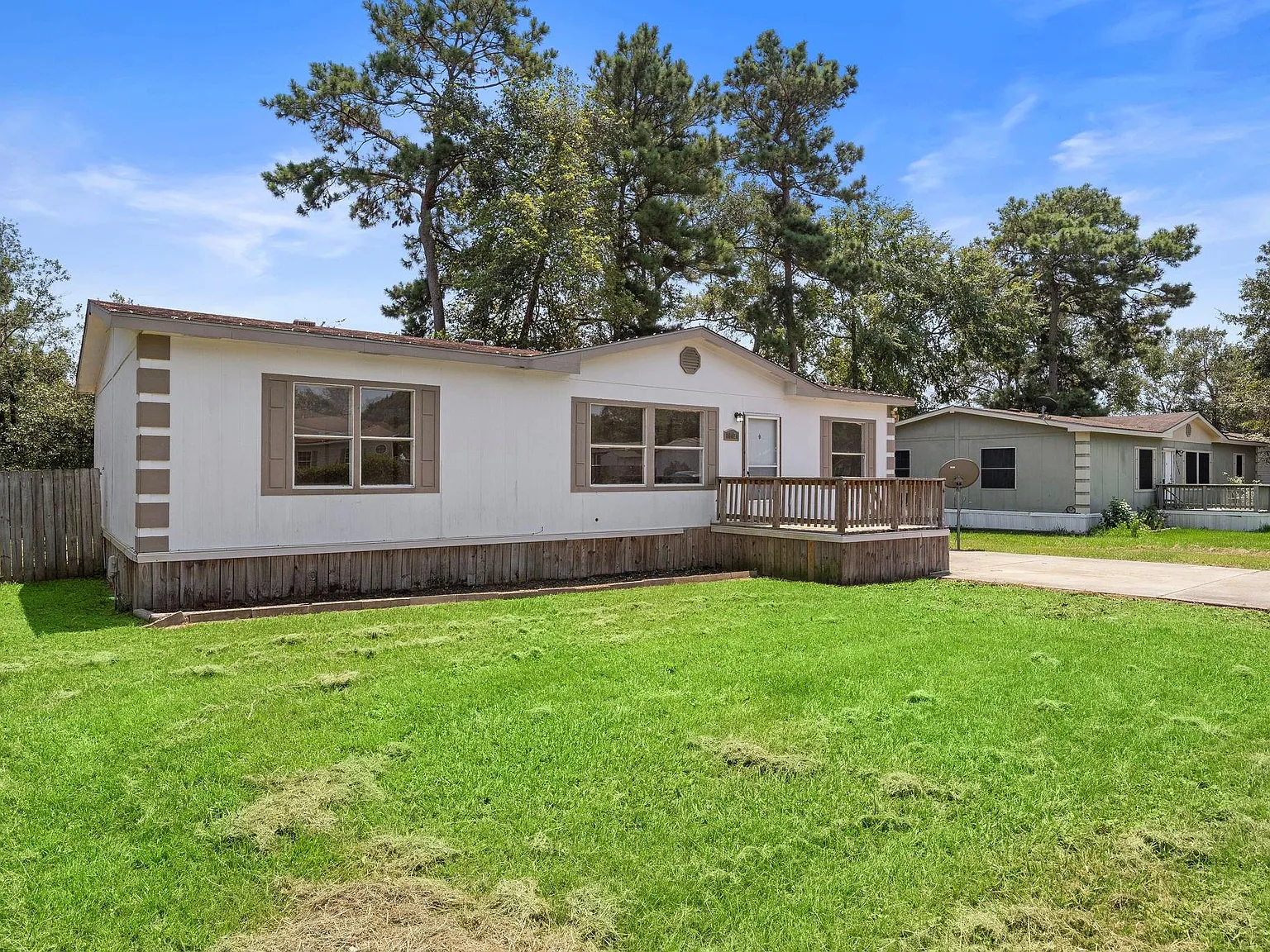 3 bed, 2.0 bath, 1344 sqft, $1,495 — Photo 4