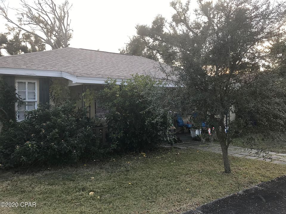 2nd image of 222 E 2nd St