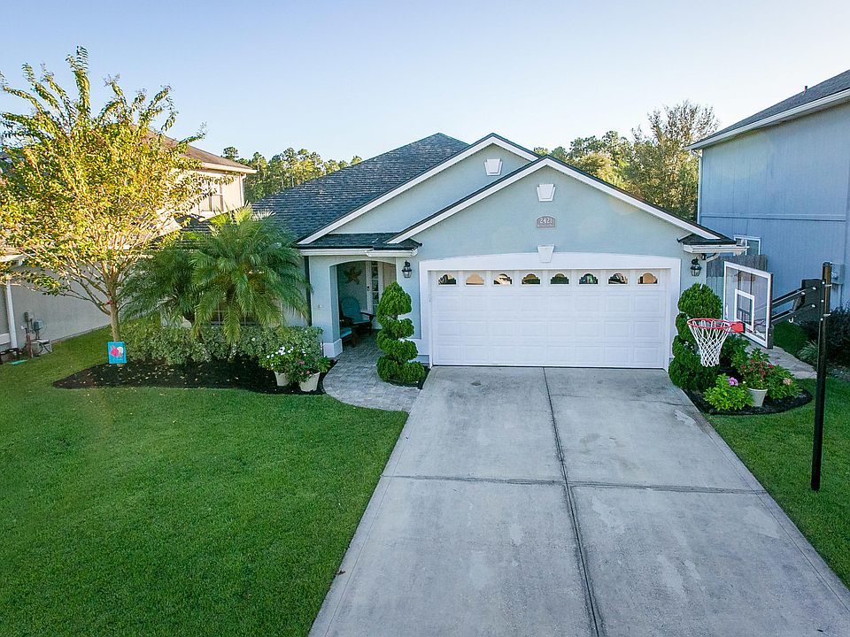 1st image of 2421 Willowbend Dr
