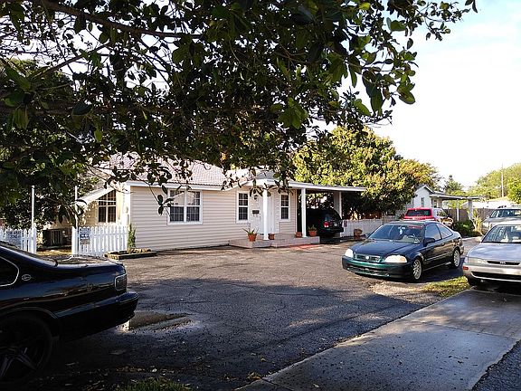 5th image of 2450 Garfield St