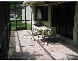 4th image of 9325 Chelsea Dr S