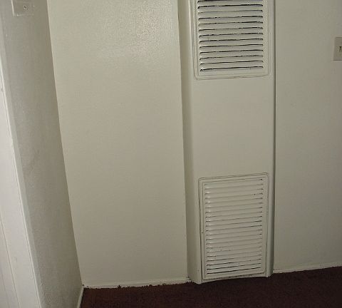 4th image of 677 S Palomares St APT 4