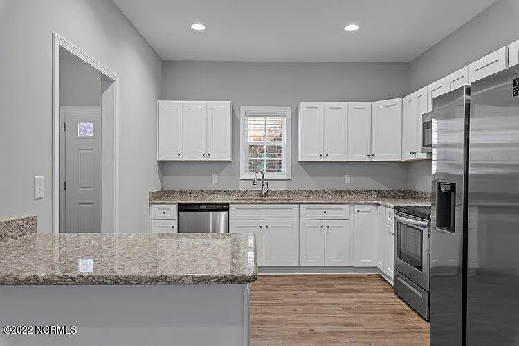 800 Lighthorse Cir — Photo 17