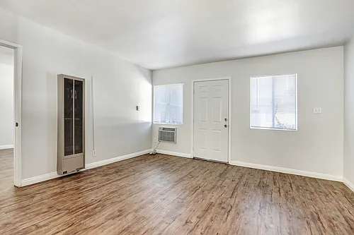 236 E Olive Ave #B Photo 1