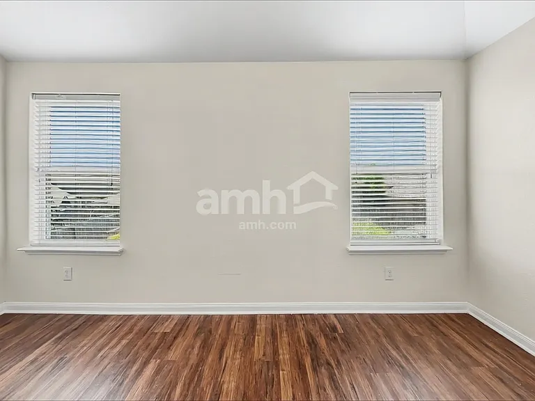 8960 Blackhaw St — Photo 11