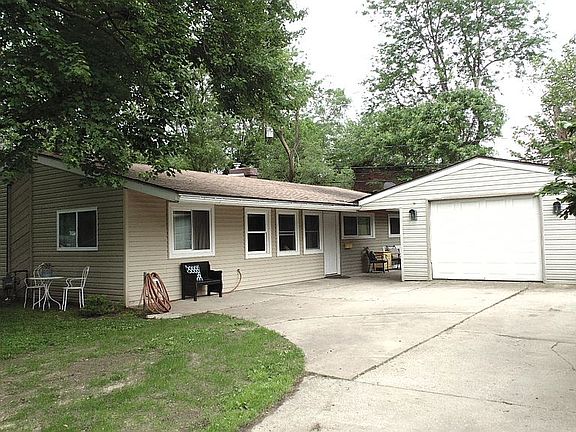 2nd image of 3421 Queenswood Blvd