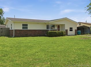 404 W Commercial St, Inola, OK 74036