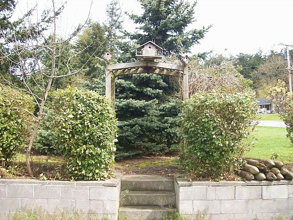 4th image of 2349 Loerland Dr