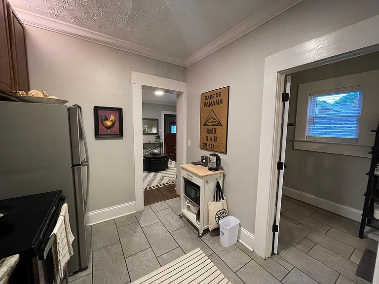 46 Centre St — Photo 10