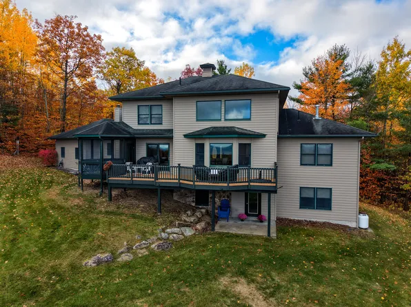 43 Virginia Dr, Keeseville, NY 12944