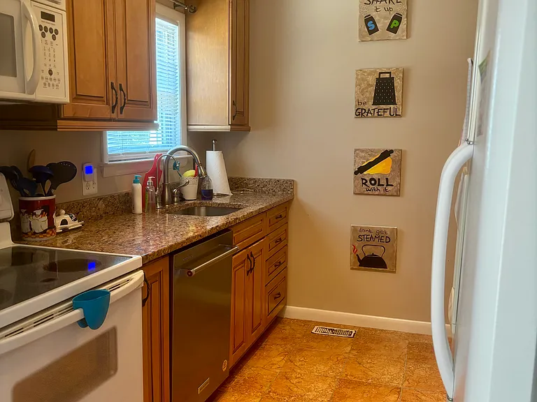 6922 Copperbend Ln — Photo 6