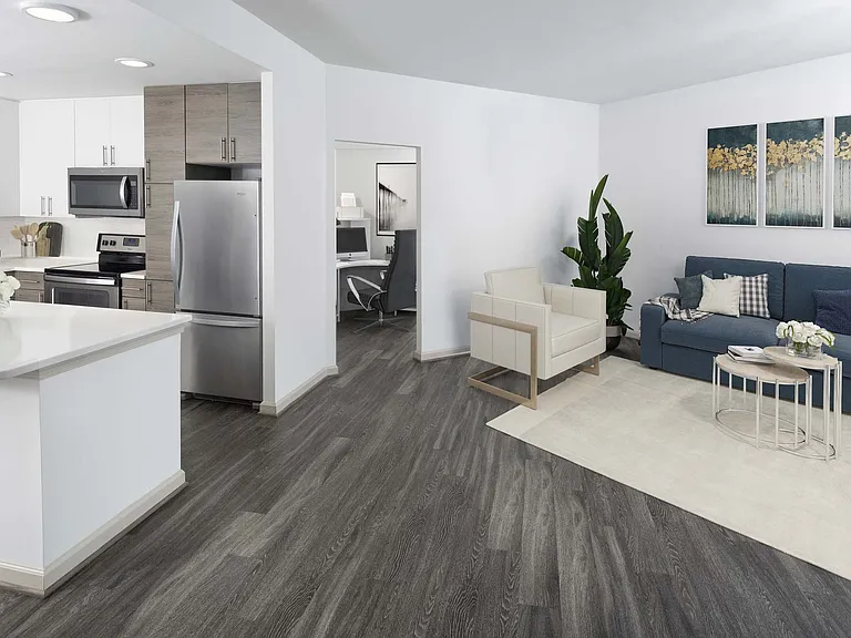 Camden Potomac Yard — Photo 12