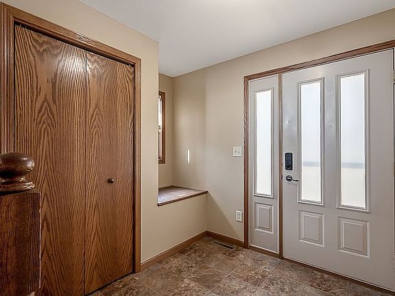 4th image of 201 Copperfield Dr