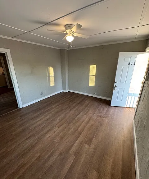 617 Lincoln St S #1 — Photo 4
