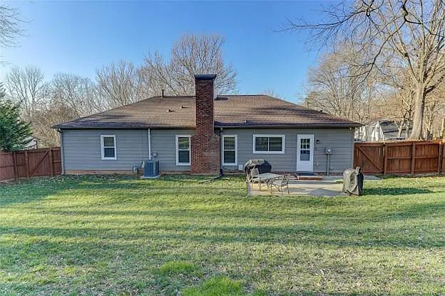 610 Riverwood Rd — Photo 28