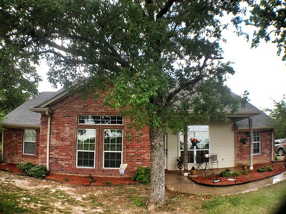 2nd image of 375 Lakeland Park Cir