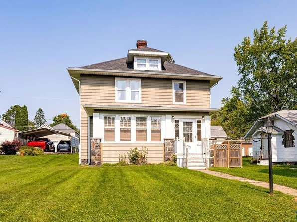 23 5th St, Proctor, MN 55810