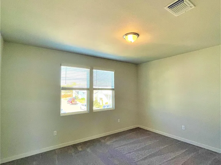 15110 Forum Ave — Photo 15